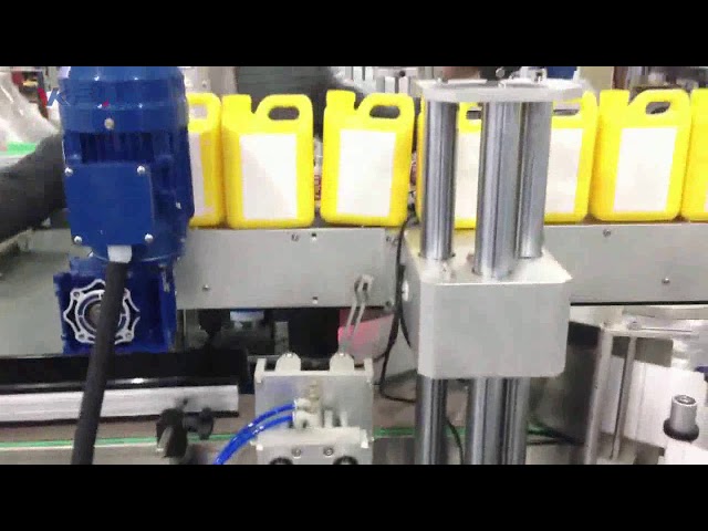 Automatikus tisztító folyadék palack címkéző gép